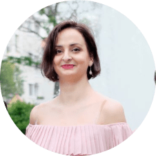 Елица Костова